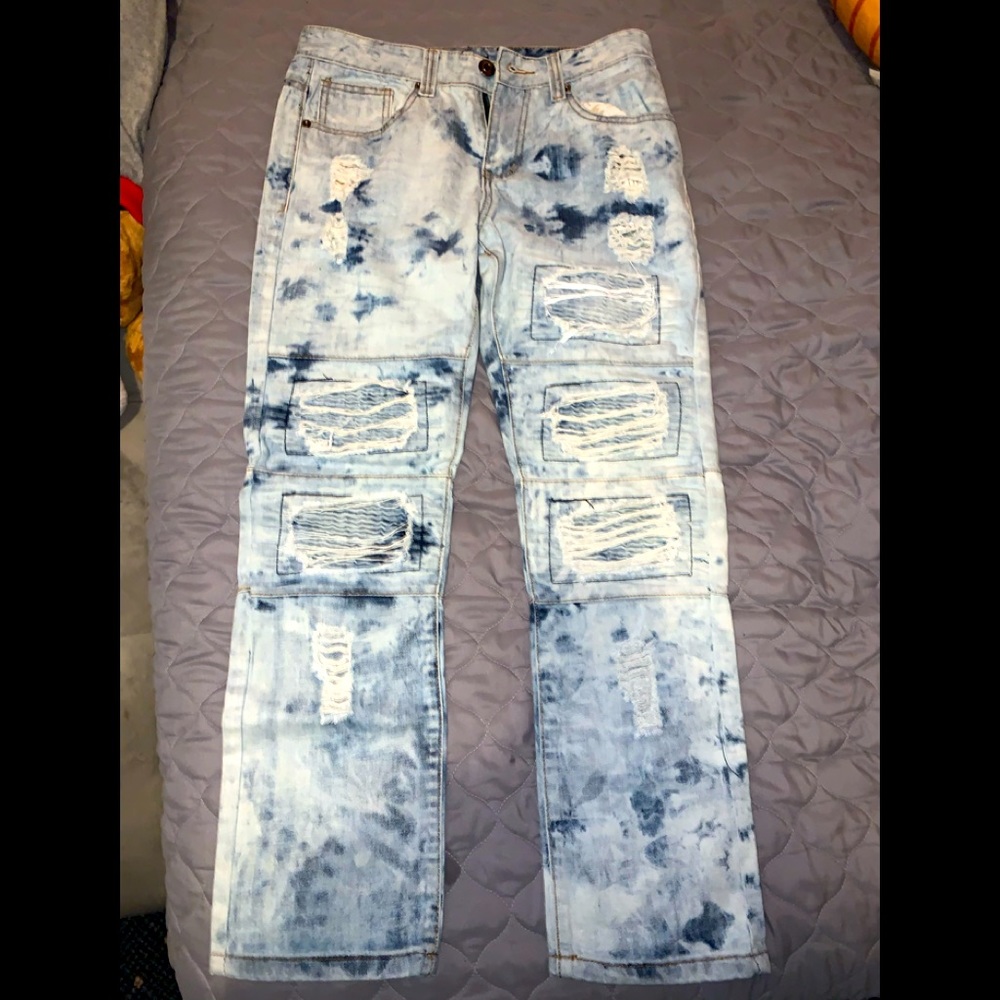 Distressed Women’s jeans size 30/30